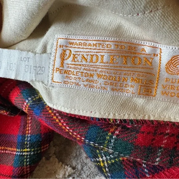 Vintage Pendleton Royal Stewart Tartan High Waist 100% virgin Wool - Picture 2 of 8